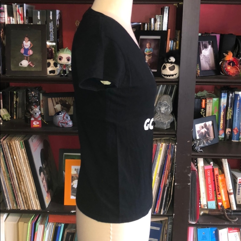 4 for $15 deal! Medium Got Boba? Vneck tee! - Picture 4 of 6